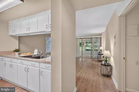 3321 S Leisure World Blvd #98-1A, Silver Spring, MD 20906