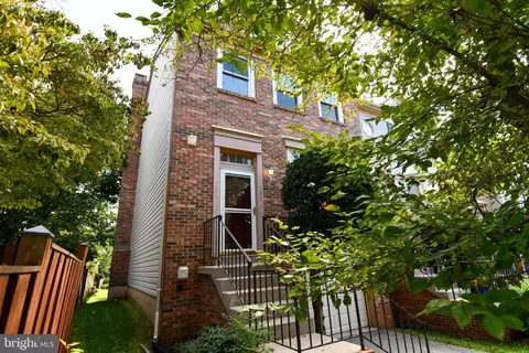 Exterior - 101 Smoothleaf Ln, Gaithersburg, MD 20878 photo 2 of 12