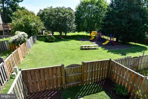 Exterior - 101 Smoothleaf Ln, Gaithersburg, MD 20878 photo 9 of 12