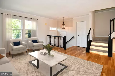 Living - 101 Smoothleaf Ln, Gaithersburg, MD 20878 photo 1 of 10