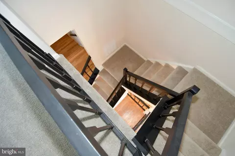 Entry Way - 101 Smoothleaf Ln, Gaithersburg, MD 20878 photo 4 of 4