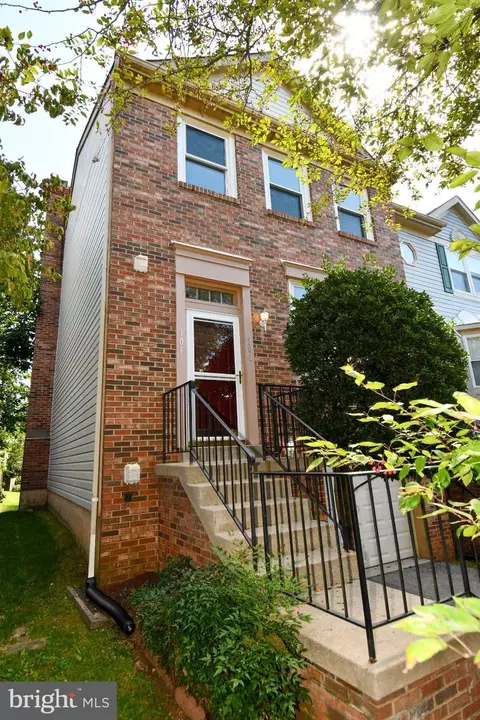 Exterior - 101 Smoothleaf Ln, Gaithersburg, MD 20878 photo 4 of 12