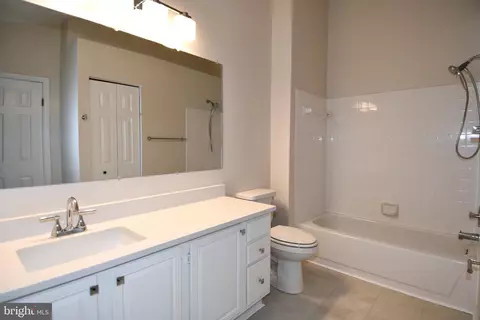 Bath - 101 Smoothleaf Ln, Gaithersburg, MD 20878 photo 4 of 4
