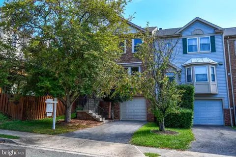 Exterior - 101 Smoothleaf Ln, Gaithersburg, MD 20878 photo 3 of 12