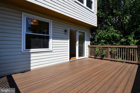 Exterior - 101 Smoothleaf Ln, Gaithersburg, MD 20878 photo 8 of 12