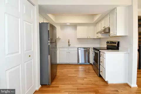 Kitchen - 101 Smoothleaf Ln, Gaithersburg, MD 20878 photo 1 of 4
