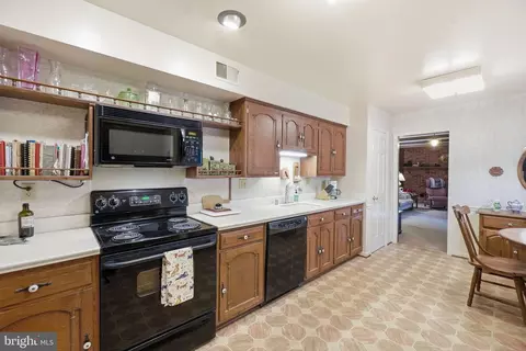 Kitchen - 17517 Skyline Dr, Ashton, MD 20861 photo 1 of 4