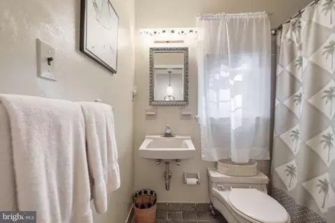 Bath - 17517 Skyline Dr, Ashton, MD 20861 photo 2 of 3