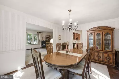 Dining - 17517 Skyline Dr, Ashton, MD 20861 photo 3 of 4