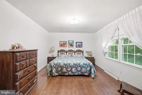 Bedroom - 17517 Skyline Dr, Ashton, MD 20861 photo 1 of 6