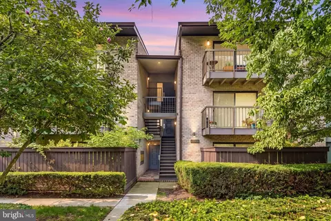 10008 Stedwick Rd #303, Montgomery Village, MD 20886