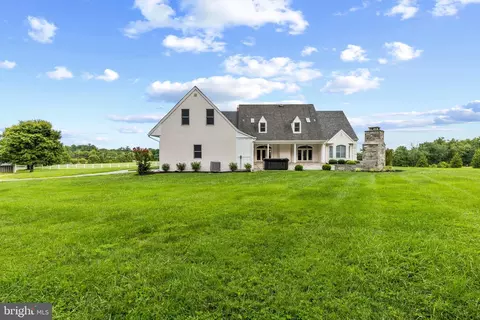 Exterior - 1301 Hennessy Ter, Sandy Spring, MD 20860 photo 14 of 21