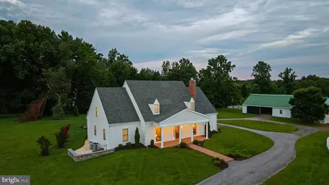 Exterior - 1301 Hennessy Ter, Sandy Spring, MD 20860 photo 5 of 21