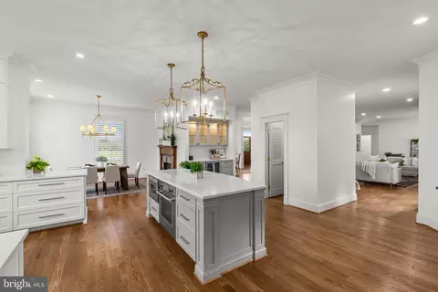 Entry Way - 1301 Hennessy Ter, Sandy Spring, MD 20860 photo 2 of 11