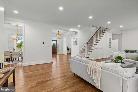 Entry Way - 1301 Hennessy Ter, Sandy Spring, MD 20860 photo 3 of 11