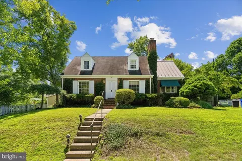 Exterior - 1011 W Nolcrest Dr, Silver Spring, MD 20903 photo 2 of 10