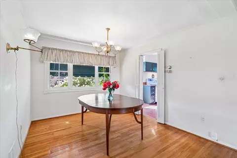 Dining - 1011 W Nolcrest Dr, Silver Spring, MD 20903 photo 3 of 5