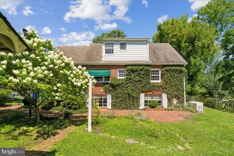 Exterior - 1011 W Nolcrest Dr, Silver Spring, MD 20903 photo 3 of 10