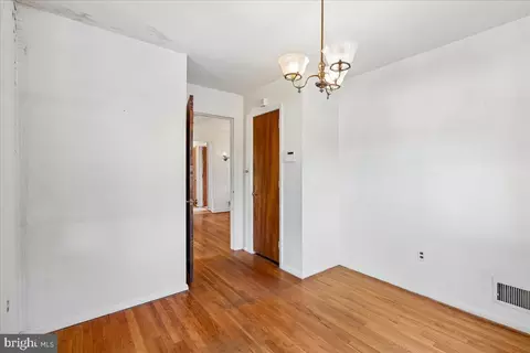 Entry Way - 1011 W Nolcrest Dr, Silver Spring, MD 20903 photo 3 of 3