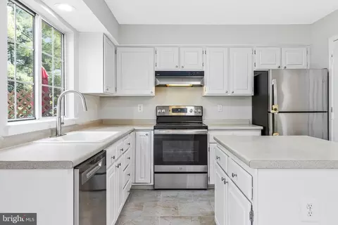 Kitchen - 2609 Telluride Pl, Silver Spring, MD 20906 photo 4 of 5