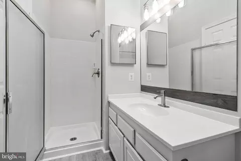 Bath - 2609 Telluride Pl, Silver Spring, MD 20906 photo 2 of 4