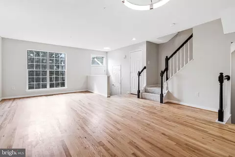 Living - 2609 Telluride Pl, Silver Spring, MD 20906 photo 2 of 11