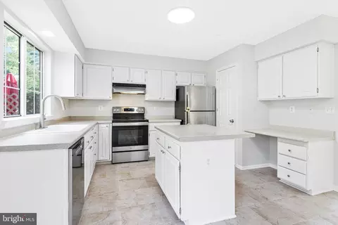 Kitchen - 2609 Telluride Pl, Silver Spring, MD 20906 photo 2 of 5