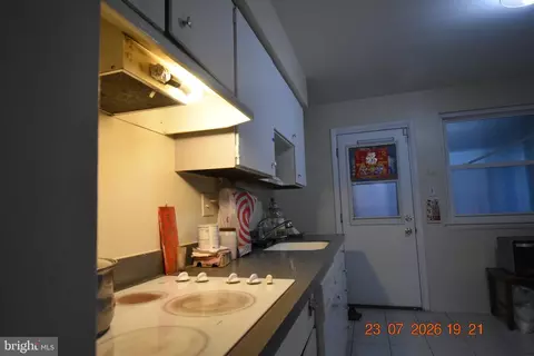 Entry Way - Undisclosed, Silver Spring, MD 20901 photo 2 of 3