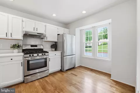 Kitchen - 31 Long Green Ct, Silver Spring, MD 20906 photo 4 of 4