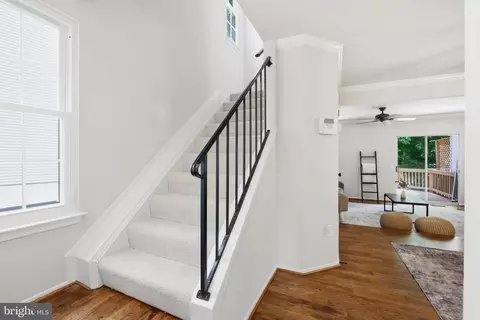 Entry Way - 31 Long Green Ct, Silver Spring, MD 20906 photo 3 of 4