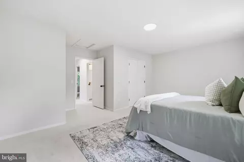 Bedroom - 31 Long Green Ct, Silver Spring, MD 20906 photo 4 of 10