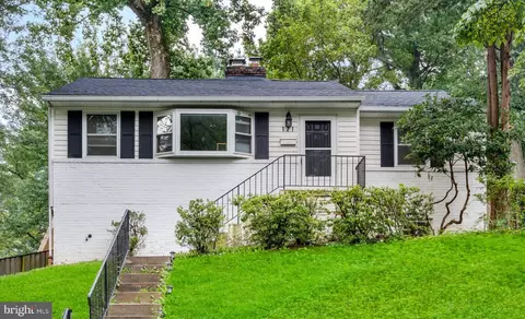Exterior - 121 Whitmoor Ter, Silver Spring, MD 20901 photo 2 of 6