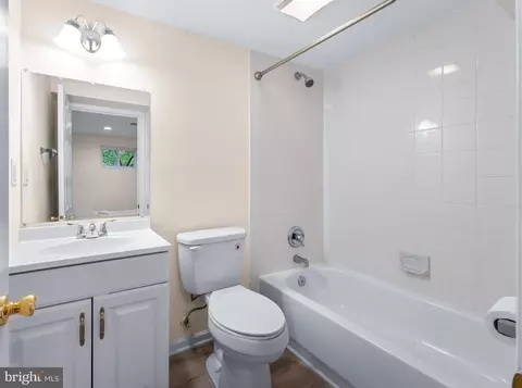 Bath - 121 Whitmoor Ter, Silver Spring, MD 20901 photo 3 of 3