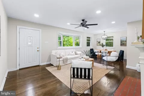 Living - 121 Whitmoor Ter, Silver Spring, MD 20901 photo 6 of 6