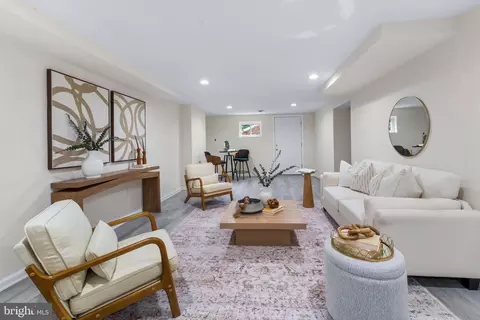 Living - 121 Whitmoor Ter, Silver Spring, MD 20901 photo 2 of 6