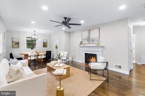 Living - 121 Whitmoor Ter, Silver Spring, MD 20901 photo 3 of 6