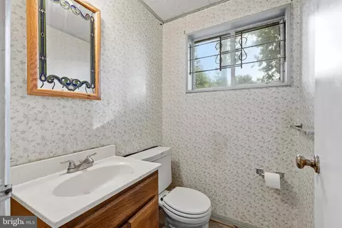 Bath - 13010 Matey Rd, Silver Spring, MD 20906 photo 2 of 2