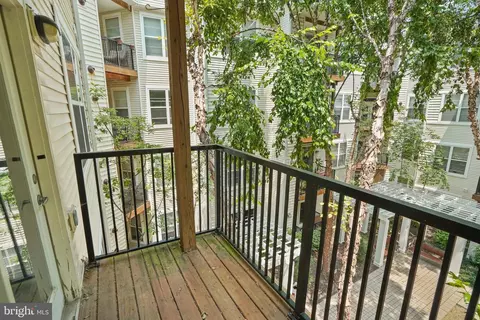 Exterior - 1201 E West Hwy #314, Silver Spring, MD 20910 photo 2 of 10