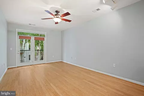 Living - 1201 E West Hwy #314, Silver Spring, MD 20910 photo 3 of 5