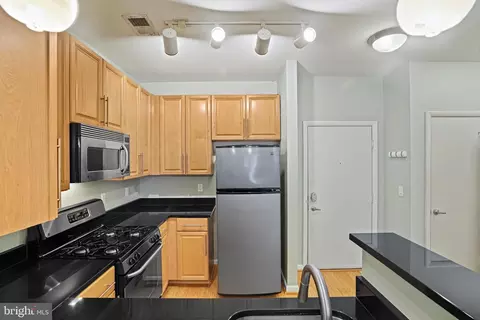 Kitchen - 1201 E West Hwy #314, Silver Spring, MD 20910 photo 2 of 4