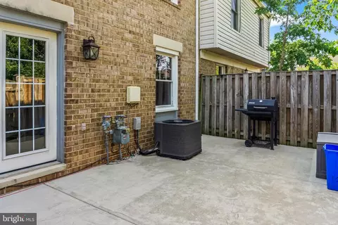 Exterior - 10807 Bucknell Dr #22, Silver Spring, MD 20902 photo 3 of 5