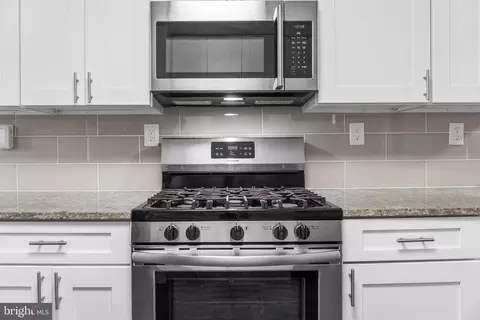 Kitchen - 10807 Bucknell Dr #22, Silver Spring, MD 20902 photo 2 of 4