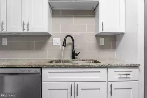 Kitchen - 10807 Bucknell Dr #22, Silver Spring, MD 20902 photo 4 of 4