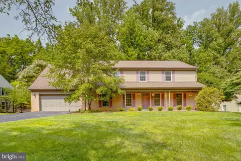 9326 Edgewood Ct, Gaithersburg, MD 20877