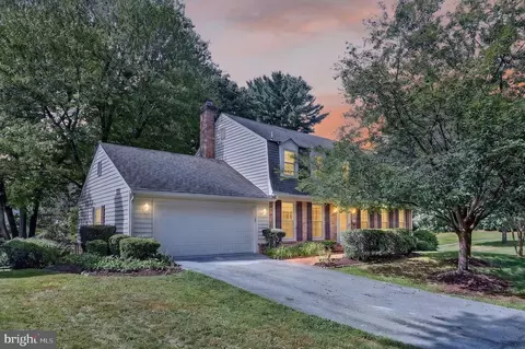 9768 Whetstone Dr, Montgomery Village, MD 20886