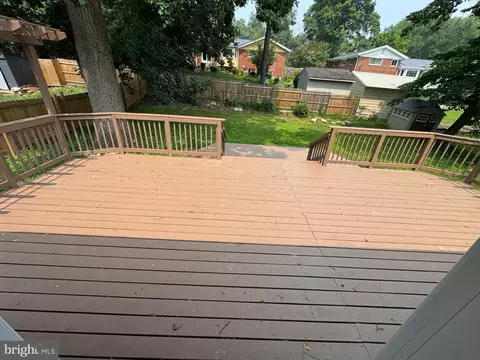 Exterior - 11204 Markwood Dr, Silver Spring, MD 20902 photo 5 of 8