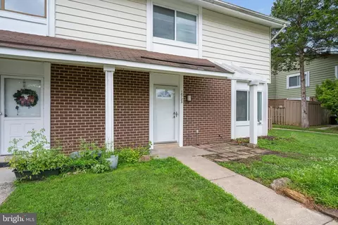 18723 Curry Powder Ln, Germantown, MD 20874