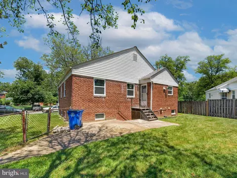 Exterior - 10402 Royalton Ter, Silver Spring, MD 20901 photo 4 of 4