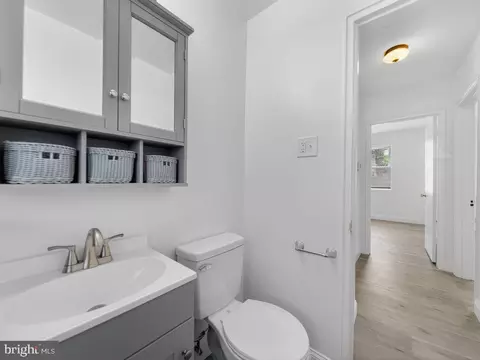 Bath - 10402 Royalton Ter, Silver Spring, MD 20901 photo 2 of 3