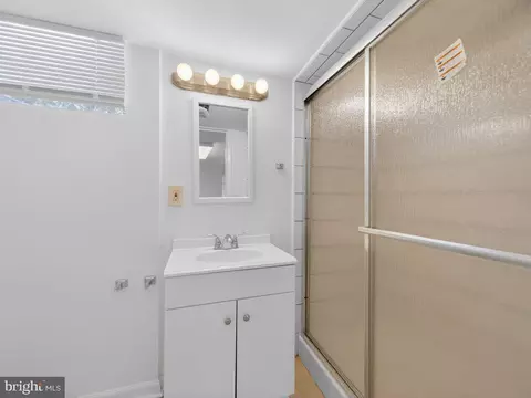 Bath - 10402 Royalton Ter, Silver Spring, MD 20901 photo 3 of 3
